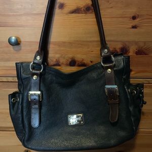 Black shoulder tote